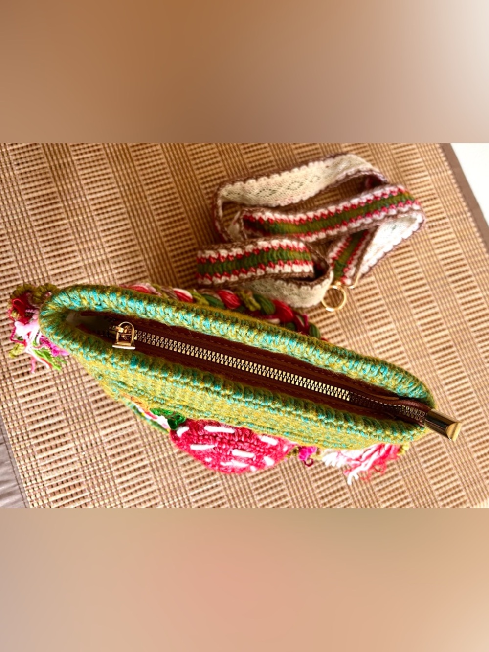 Handmade Crochet Mushroom House Boho Crossbody Bag, Cottagecore Shoulder Bag - Picture 12 of 16